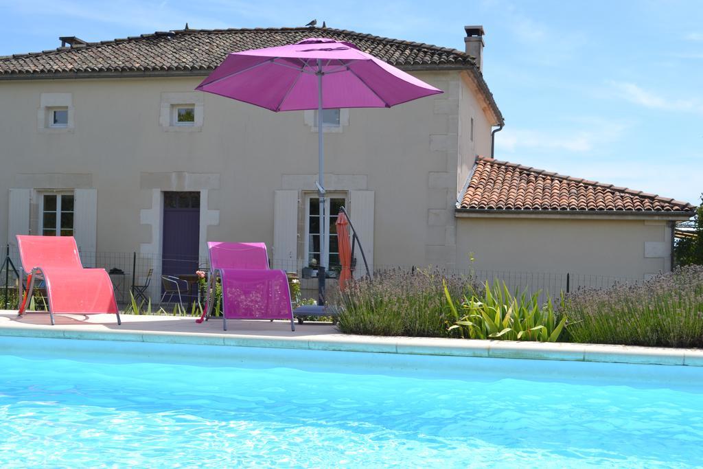 Chambres D'Hotes L'En Haut Des Vignes Mérignac Εξωτερικό φωτογραφία